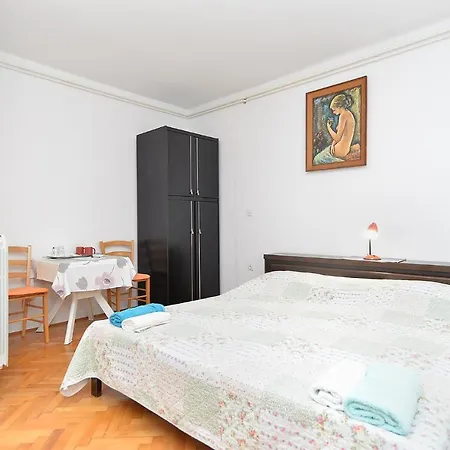 Veli Vrh 2208 Affittacamere Pola